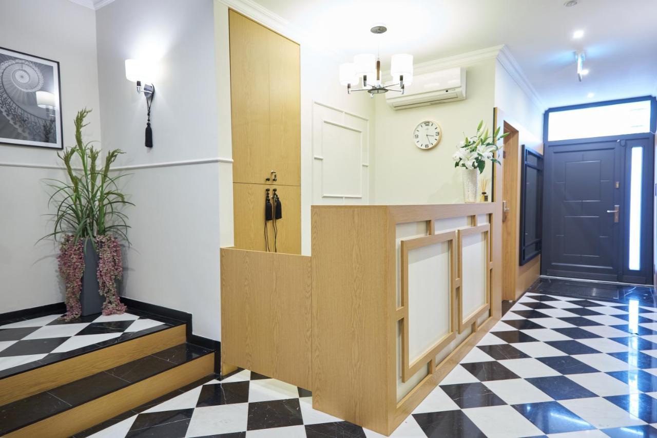 Klasztorna 25 Aparthotel